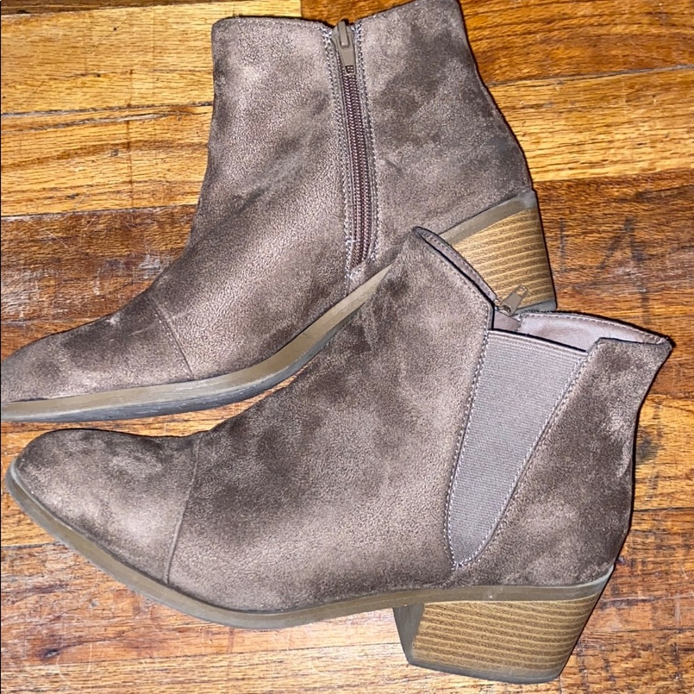 Wild Diva lounge booties SZ 10